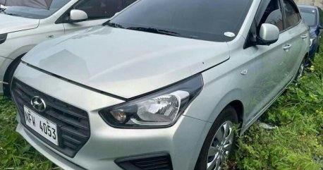 Sell Silver 2019 Hyundai Reina in Quezon City