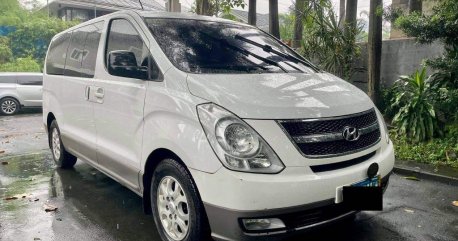 Sell Pearl White 2013 Hyundai Grand Starex in Makati