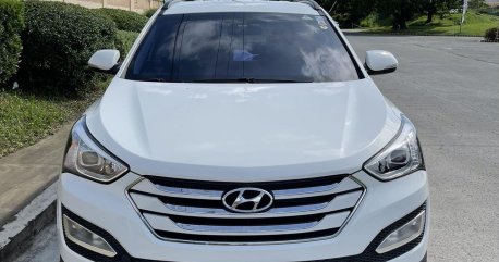 Selling White Hyundai Santa Fe 2015 in Muntinlupa
