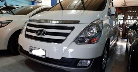 Sell White 2018 Hyundai Starex in Imus