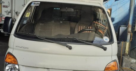 Selling White Hyundai H-100 2010 in Manila