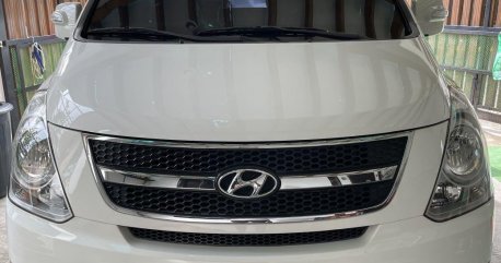 White Hyundai Starex 2014 for sale in Parañaque