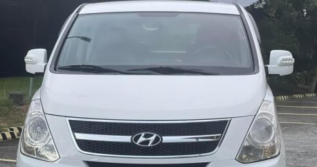 Selling Silver Hyundai Grand Starex 2012 in Las Piñas