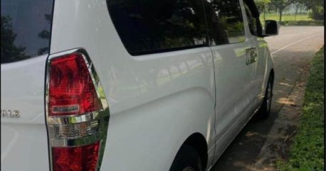 Pearl White Hyundai Starex 2015 for sale in Automatic