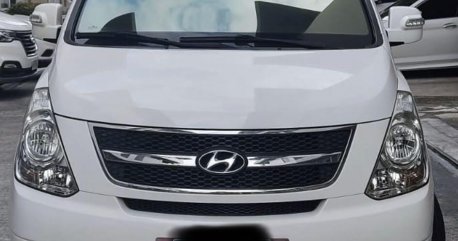 White 2012 Hyundai Starex for sale in Automatic