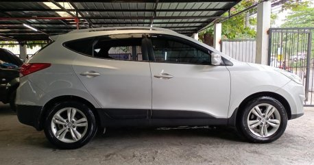 Sell Silver 2012 Hyundai Tucson in Las Piñas