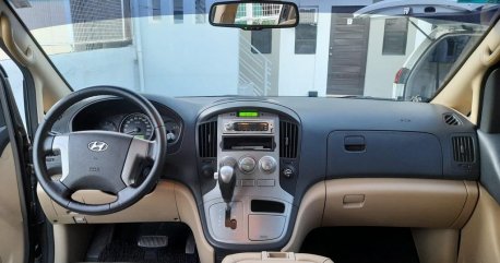 Sell Grey 2012 Hyundai Starex in Parañaque