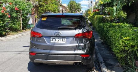 Grey Hyundai Santa Fe 2015 for sale in Manila