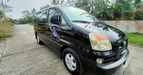 Selling Black Hyundai Starex 2005 in Mataasnakahoy