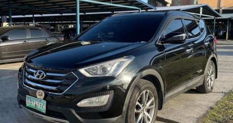 Selling Black Hyundai Santa Fe 2013 in Manila