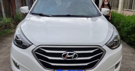 White Hyundai Tucson 2015 for sale in Cainta