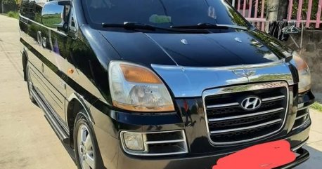 Selling Black Hyundai Starex 2006 in Tarlac