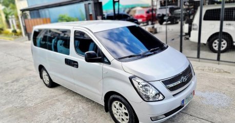 Selling Silver Hyundai Grand Starex 2010 in Bacoor