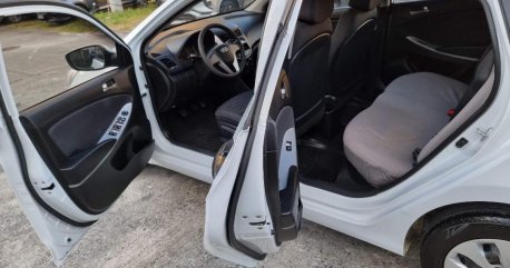 White Hyundai Accent 2019 for sale in Pasig 