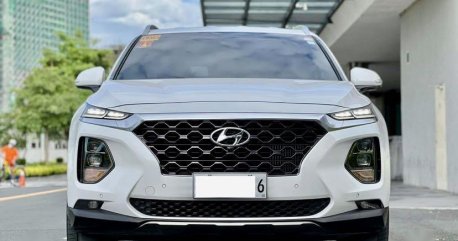 White Hyundai Santa Fe 2019 for sale in Automatic