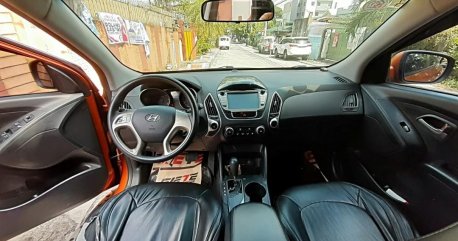 Orange Hyundai Tucson 2014 for sale in Automatic