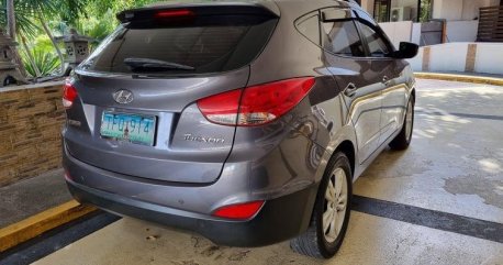 Selling Grey Hyundai Tucson 2011 in Manila