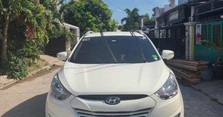 Selling White Hyundai Tucson 2012 in Angeles