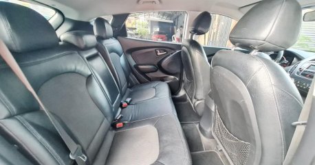 White Hyundai Tucson 2011 for sale in Bacoor