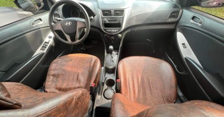 Selling Purple Hyundai Accent 2015 in Manila