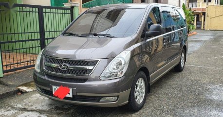 Selling Purple Hyundai Starex 2012 in Manila