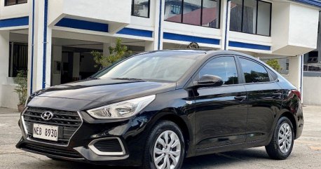 Selling Purple Hyundai Accent 2020 in Manila