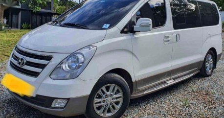 Selling Purple Hyundai Starex 2016 in Quezon City