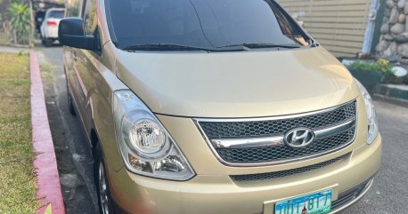 Sell Purple 2012 Hyundai Starex in Quezon City