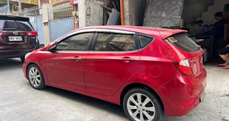 White Hyundai Accent 2013 for sale in Pateros