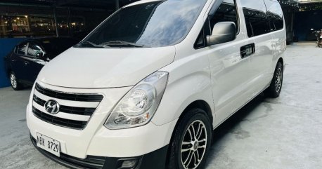 White Hyundai Grand starex 2018 for sale in Manual