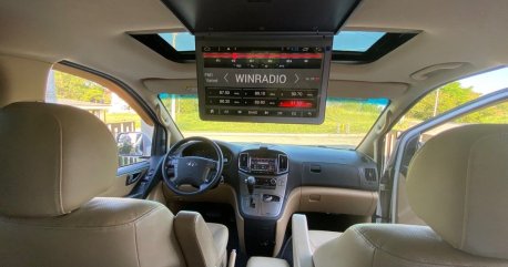 White Hyundai H1 2017 for sale in Automatic