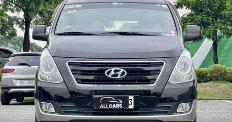 White Hyundai Starex 2018 for sale in Automatic