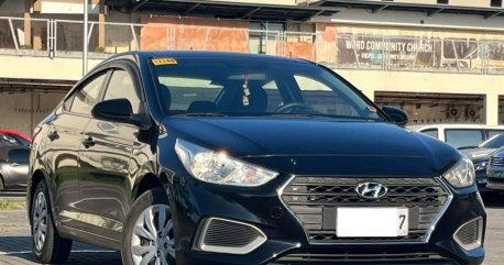 Selling White Hyundai Accent 2020 in Makati