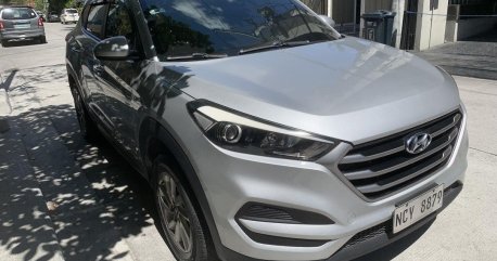 Sell White 2016 Hyundai Tucson in Makati