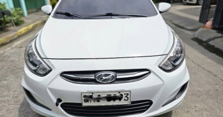 Sell White 2018 Hyundai Accent in Bacoor