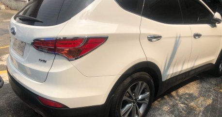 Sell White 2015 Hyundai Santa Fe in Quezon City