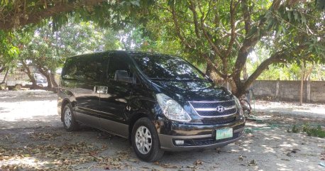 White Hyundai Starex 2012 for sale in Quezon City