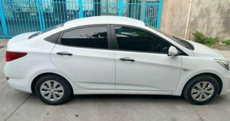 Sell White 2017 Hyundai Accent in Manila