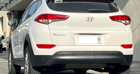 2016 Hyundai Tucson 2.0 GL 4x2 MT in Makati, Metro Manila