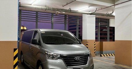 Sell White 2019 Hyundai Starex in Antipolo
