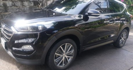 White Hyundai Tucson 2016 for sale in Taytay