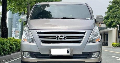 2016 Hyundai Starex  2.5 CRDi GLS 5 AT(Diesel Swivel) in Makati, Metro Manila