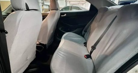 Selling White Hyundai Accent 2020 in Caloocan