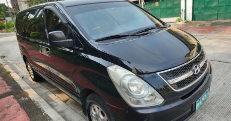 Selling White Hyundai Grand starex 2008 in Quezon City