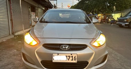 Selling Silver Hyundai Accent 2016 in Las Piñas