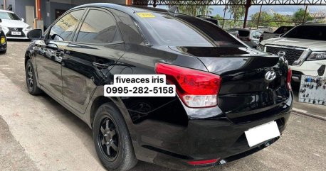 Selling White Hyundai Reina 2020 in Mandaue