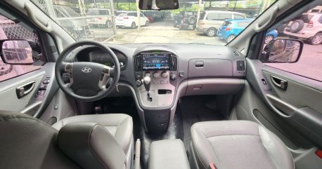 White Hyundai Grand starex 2013 for sale in Automatic