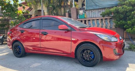 Selling White Hyundai Accent 2019 in Paniqui