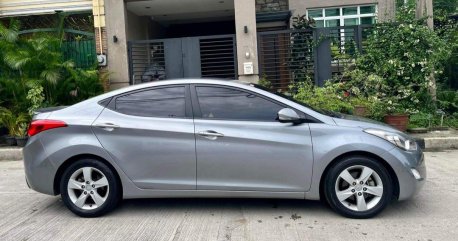 White Hyundai Elantra 2023 for sale in Automatic