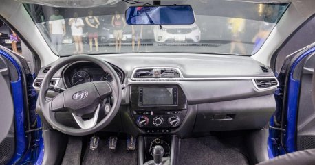 2019 Hyundai Reina 1.4 GL MT in Malabon, Metro Manila
